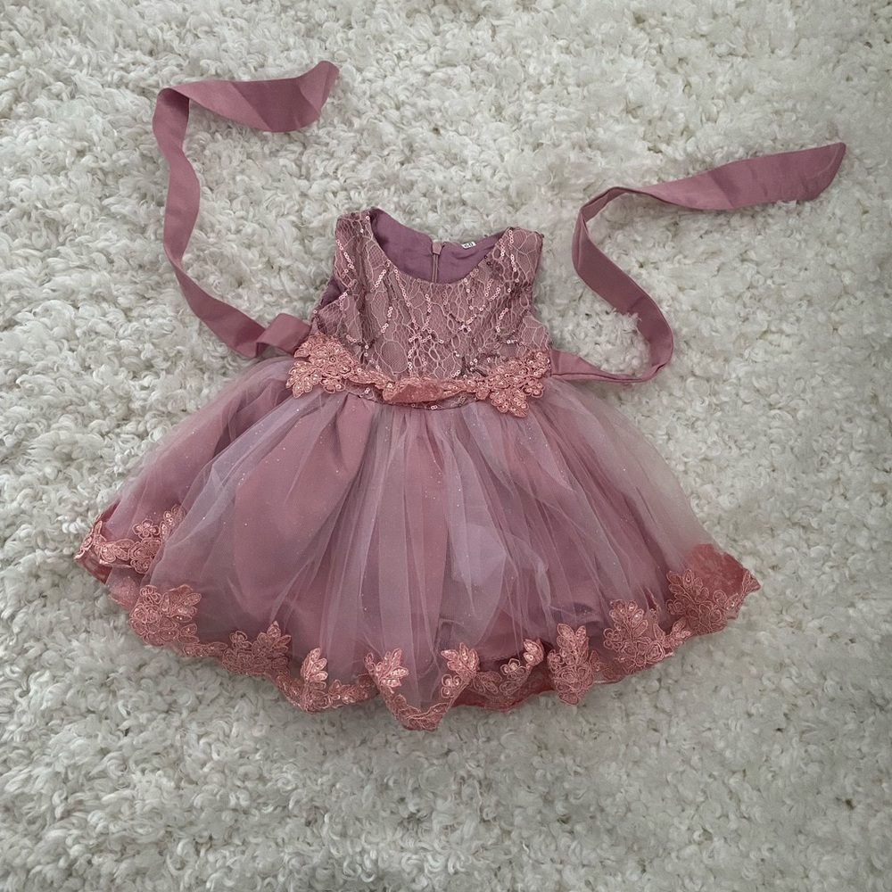 Infant pink lace dress size 60 (3-6months)
